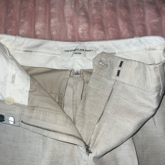 Aritzia Effortless Linen Wide Leg Pant in Size 0 & Colour Natural Ecru - Picture 2 of 4